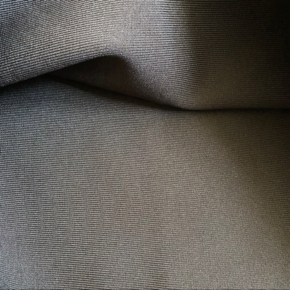 Black bandage skirt size large - Picture 4 of 4